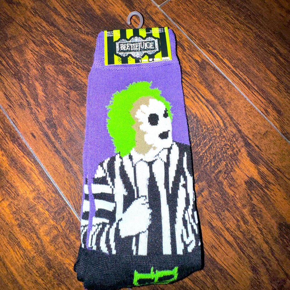 Beetle Juice Novelty Crew Socks NWT